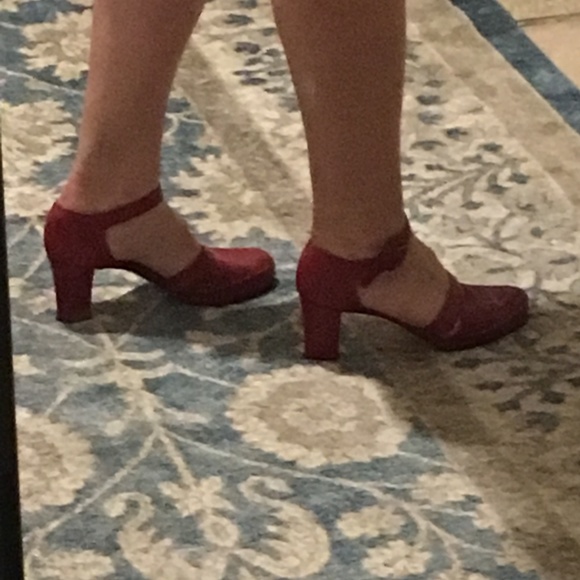 Stephane Kelian Red Leather Paris Heel - Picture 6 of 6